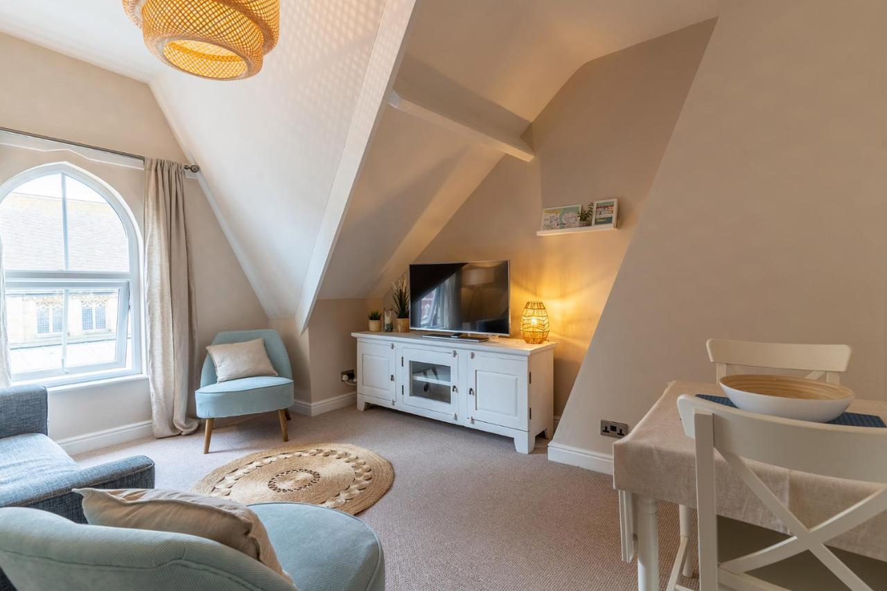 Апартаменты Stowaways Loft Уитби Экстерьер фото